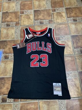 Mitchell & Ness Chicago Bulls 1997/98 Jordan Jersey Size L
